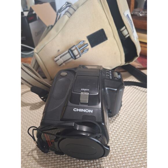Chinon Genesis Zoom 35mm "Bridge Camera" with Soft Case - Excellent Working! - Picture 1 of 10